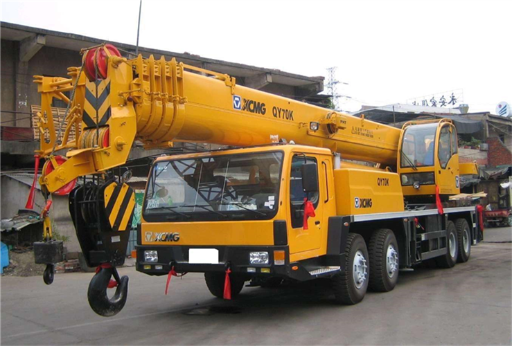 青龙吊车出租选择重点